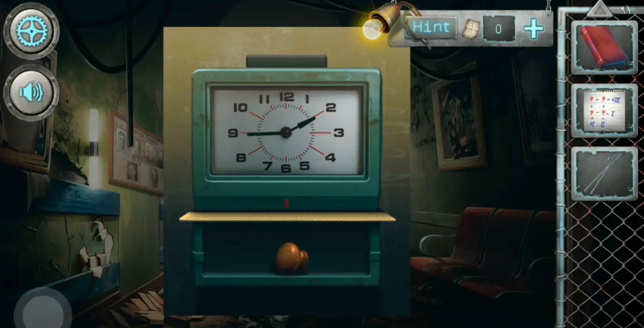 Scary Horror 2 Escape Games clock