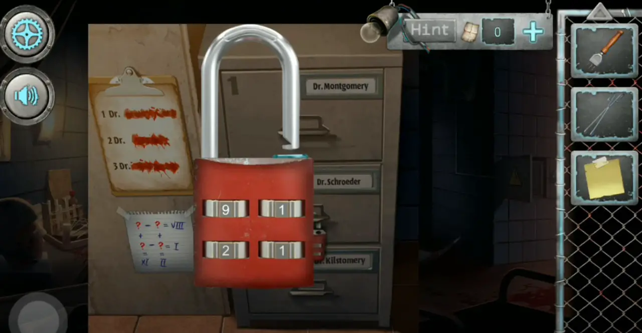 Scary Horror 2 Escape Games locker